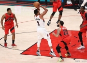 英雄联盟总决赛直播-猛龙险胜骑士，麦科勒姆刷新纪录