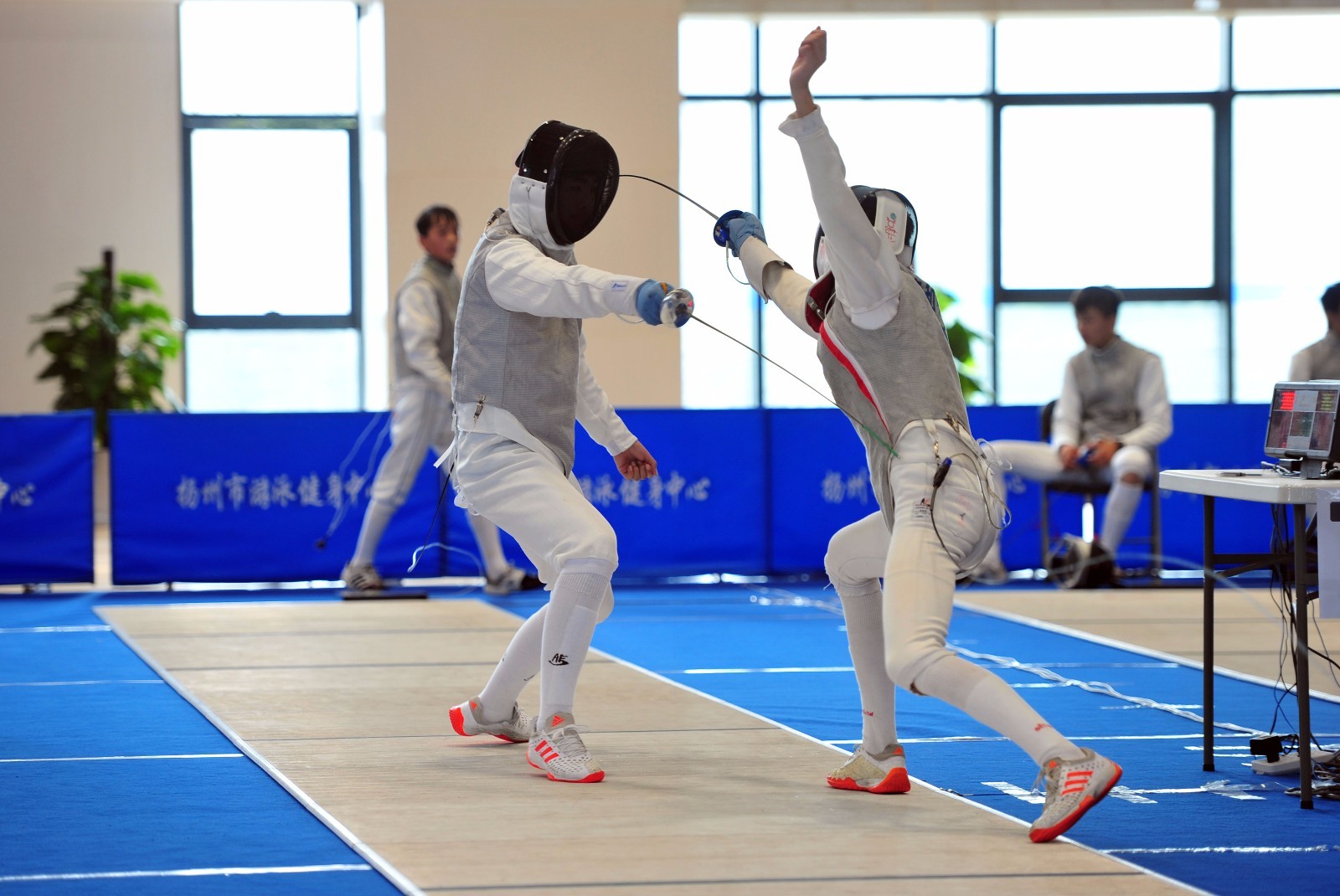 白俄罗斯击剑选手激情拼搏,获胜的简单介绍 白俄罗斯击剑选手激情拼搏,获胜的简单介绍