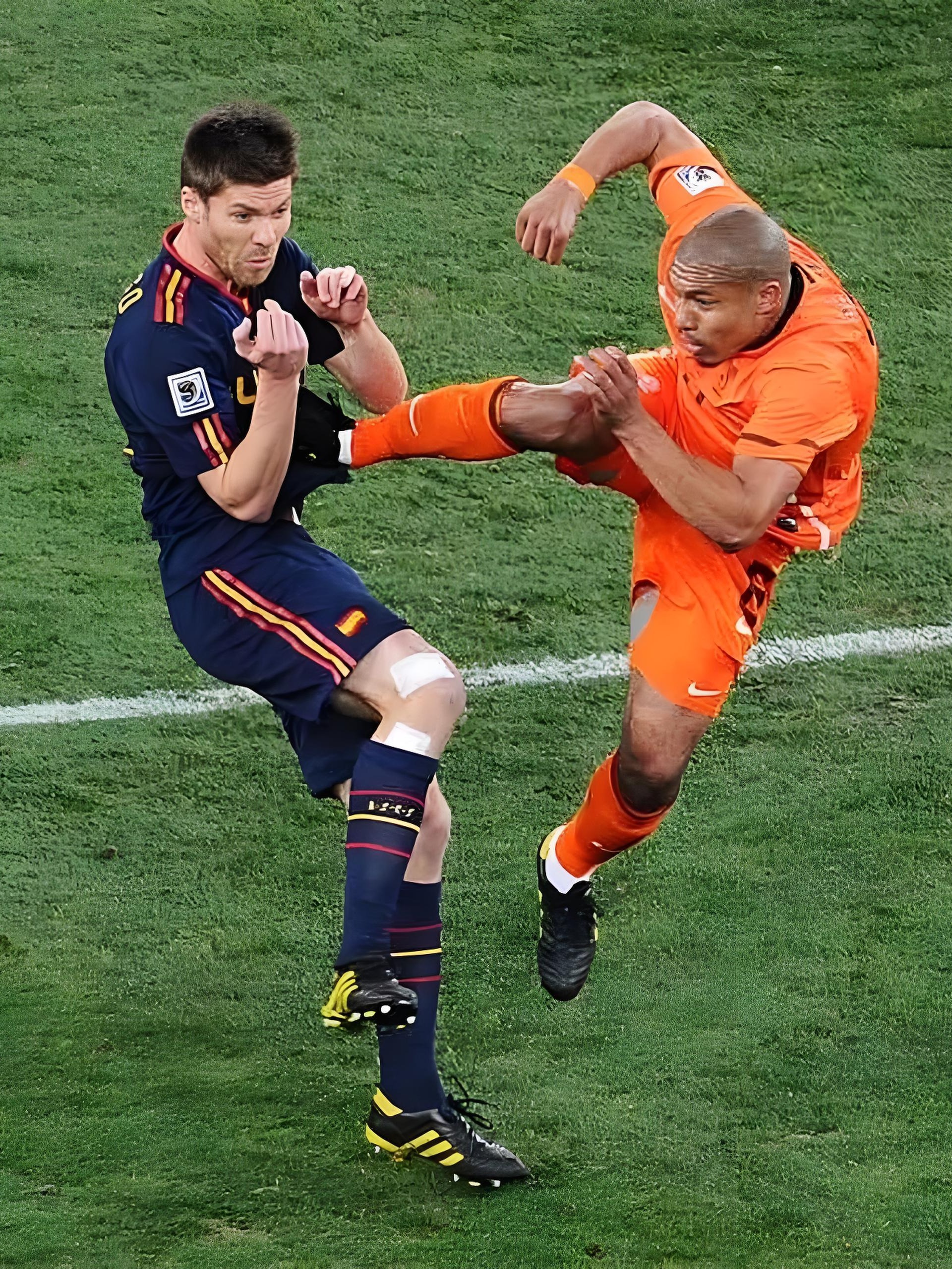 顶级足球比赛中发生了一场激烈的对决 顶级足球比赛中发生了一场激烈的对决