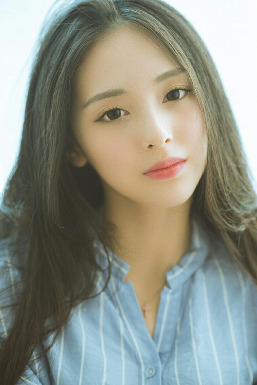 双城记，欧冠意志之战与纽约之脊的强压美学